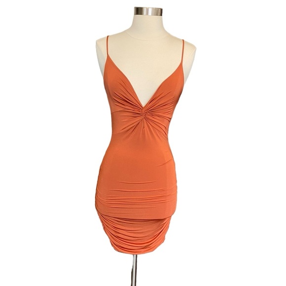 Better Be Ruched Body-con Plunge Mini Dress In Burnt Orange - Picture 7 of 10